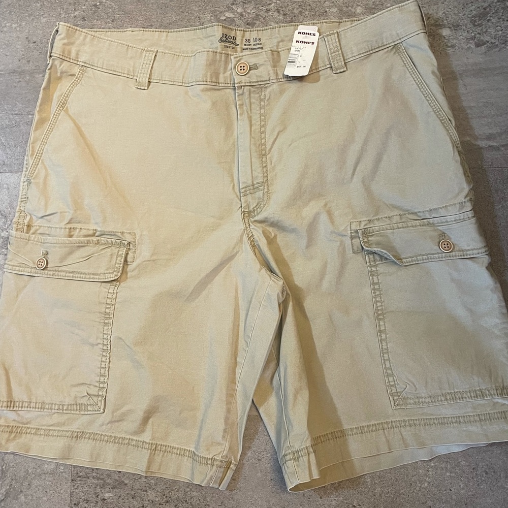Izod saltwater stretch cargo shorts